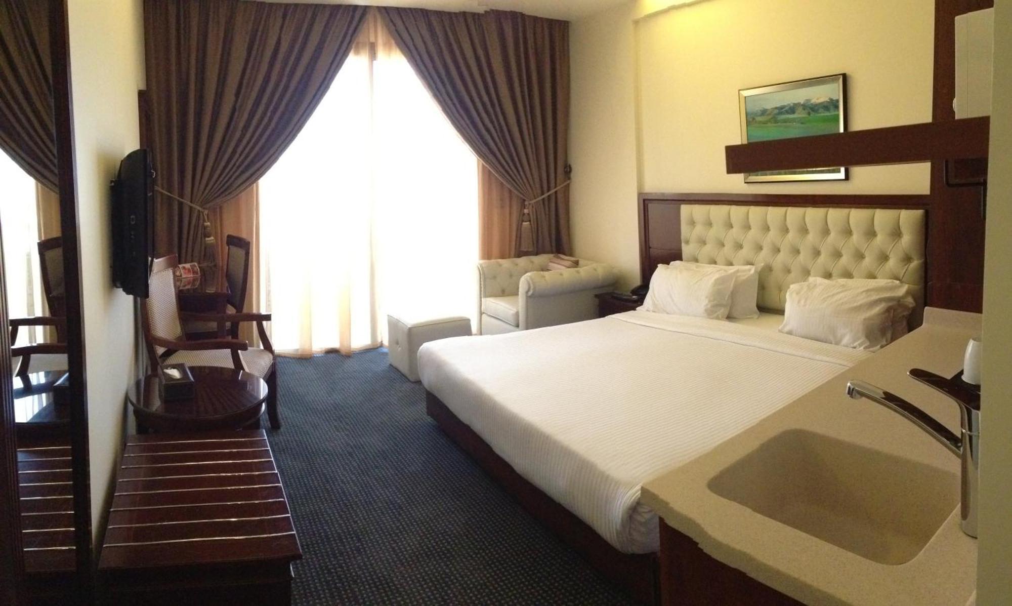 Midtown Hotel & Suites Beirut Eksteriør bilde