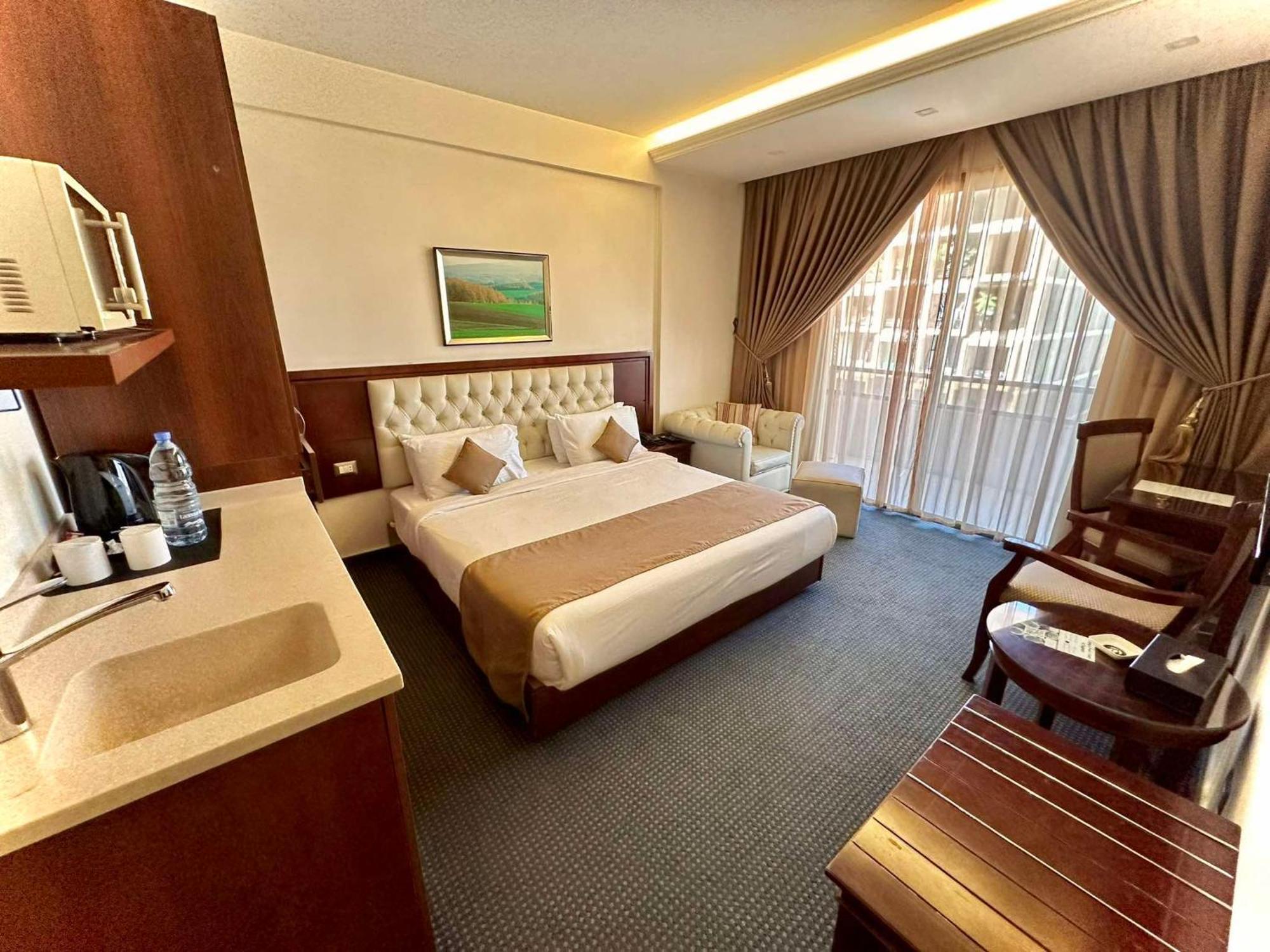 Midtown Hotel & Suites Beirut Eksteriør bilde
